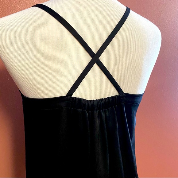 Vince. cross back basic black tank top in size XS silky material - Picture 2 of 6